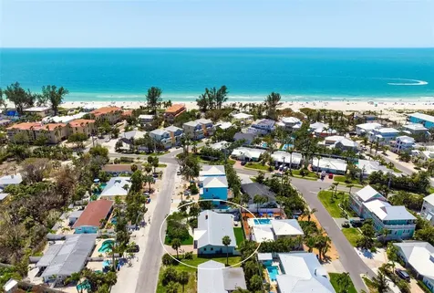 204 75th Street Holmes Beach FL 34217
