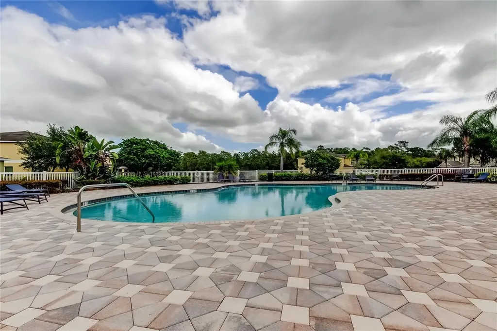 8504 Gablebend Way Tampa FL 33647