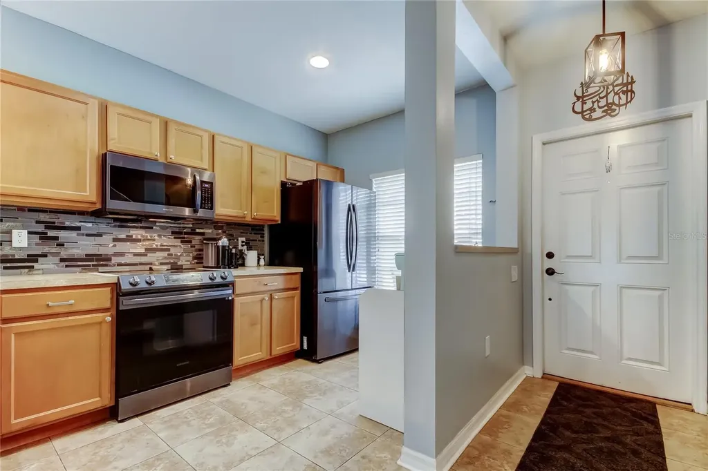 8504 Gablebend Way Tampa FL 33647