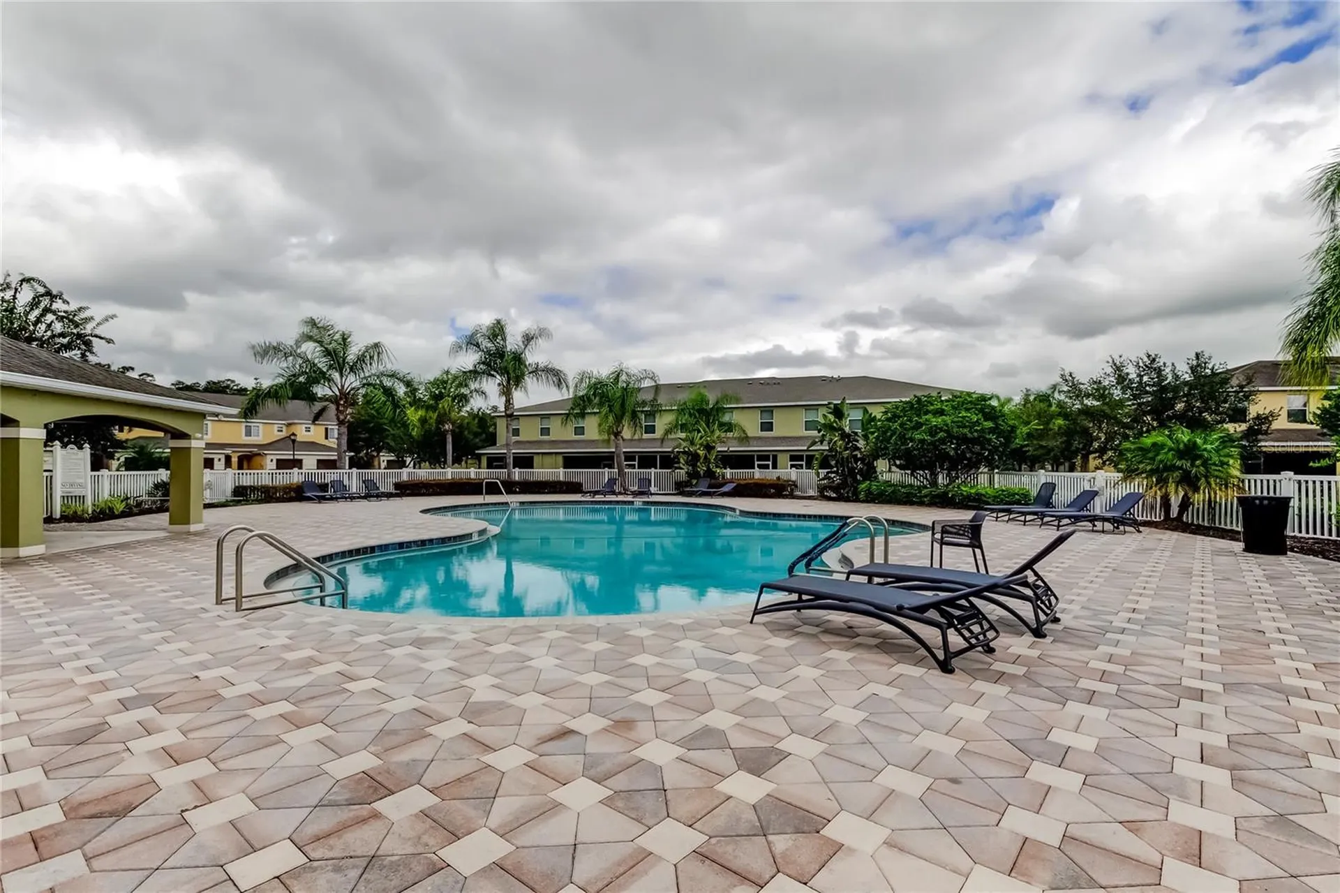 8504 Gablebend Way Tampa FL 33647