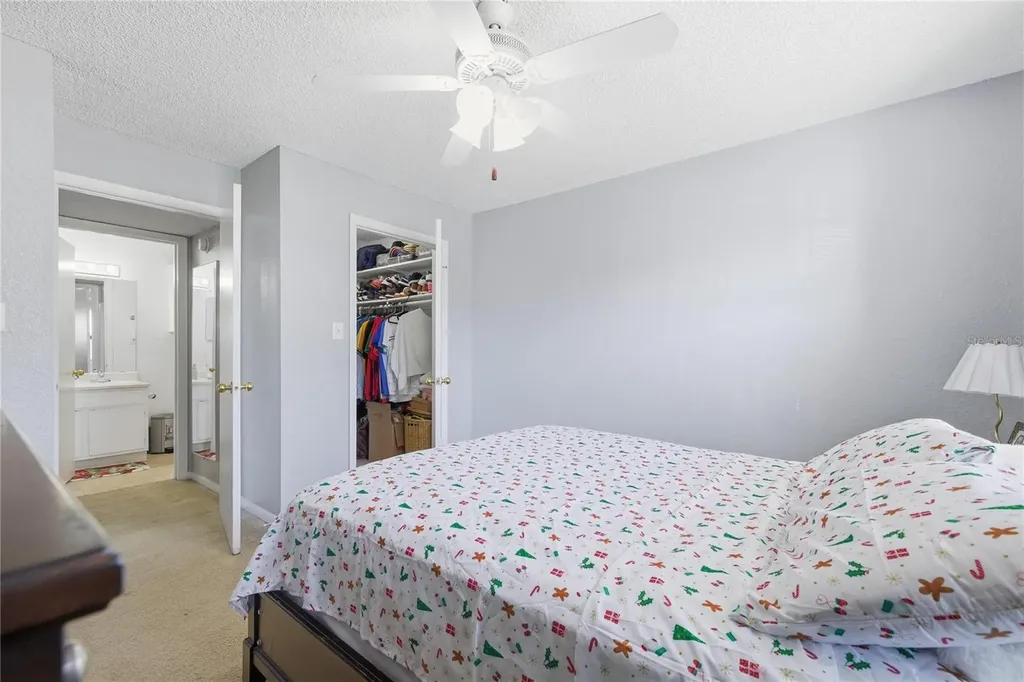 4401 Thornbriar Lane Orlando FL 32822