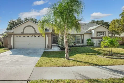 677 Lagoon Drive Oviedo FL 32765
