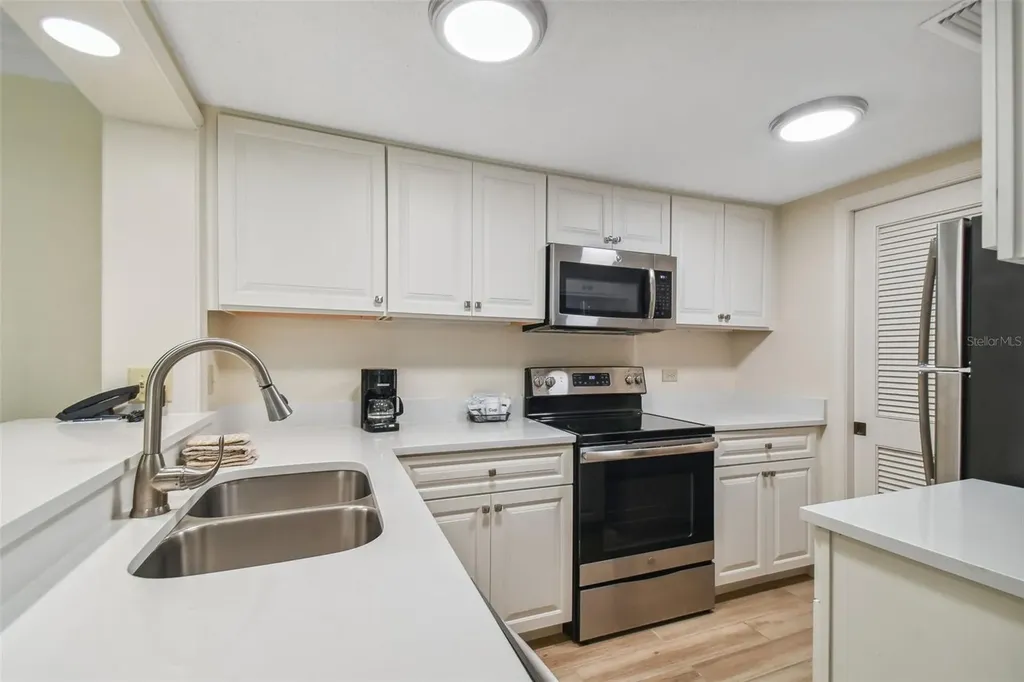 36750 Us Highway 19 N Palm Harbor FL 34684