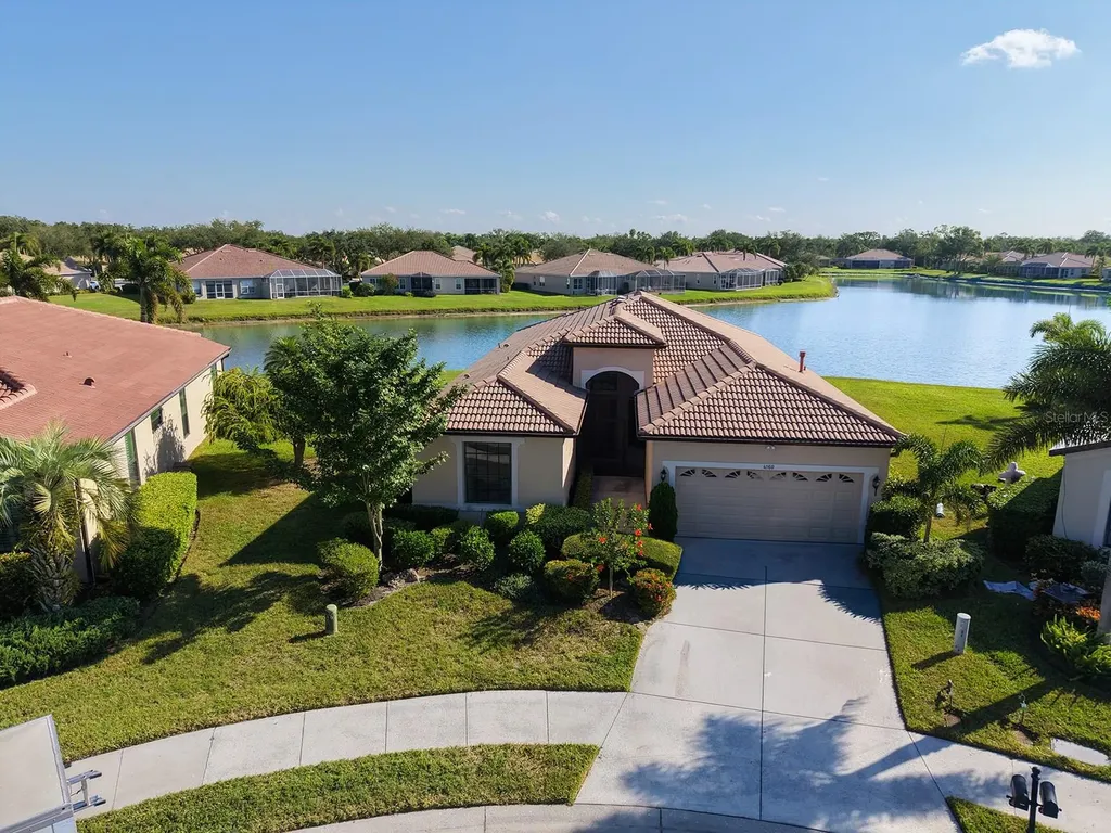 4160 Mackay Falls Terrace Sarasota FL 34243