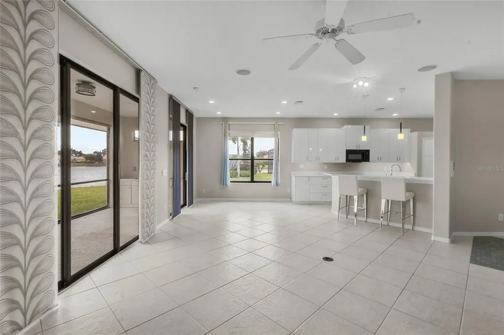 4160 Mackay Falls Terrace Sarasota FL 34243
