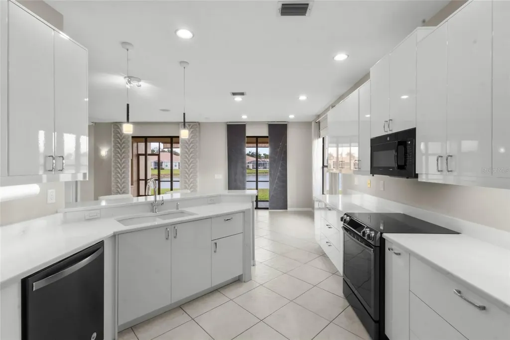 4160 Mackay Falls Terrace Sarasota FL 34243