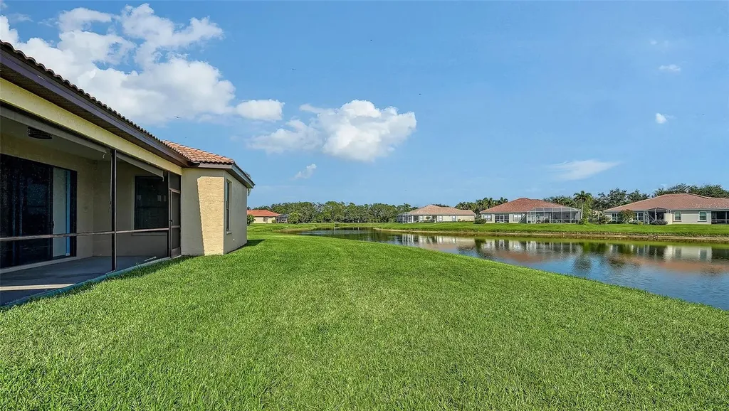 4160 Mackay Falls Terrace Sarasota FL 34243