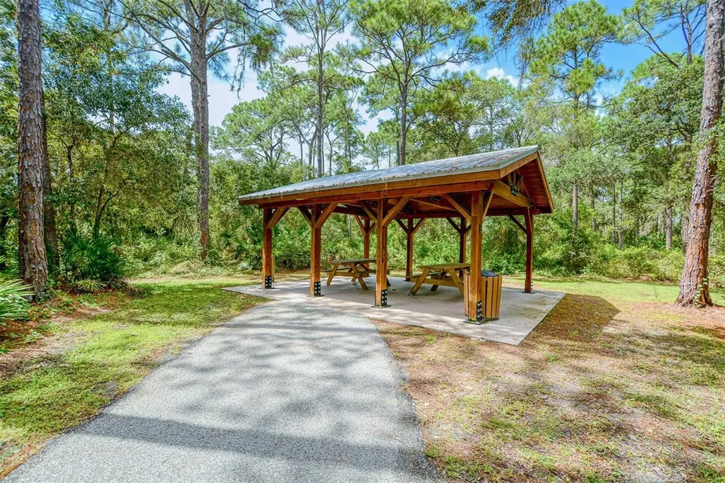 4160 Mackay Falls Terrace Sarasota FL 34243