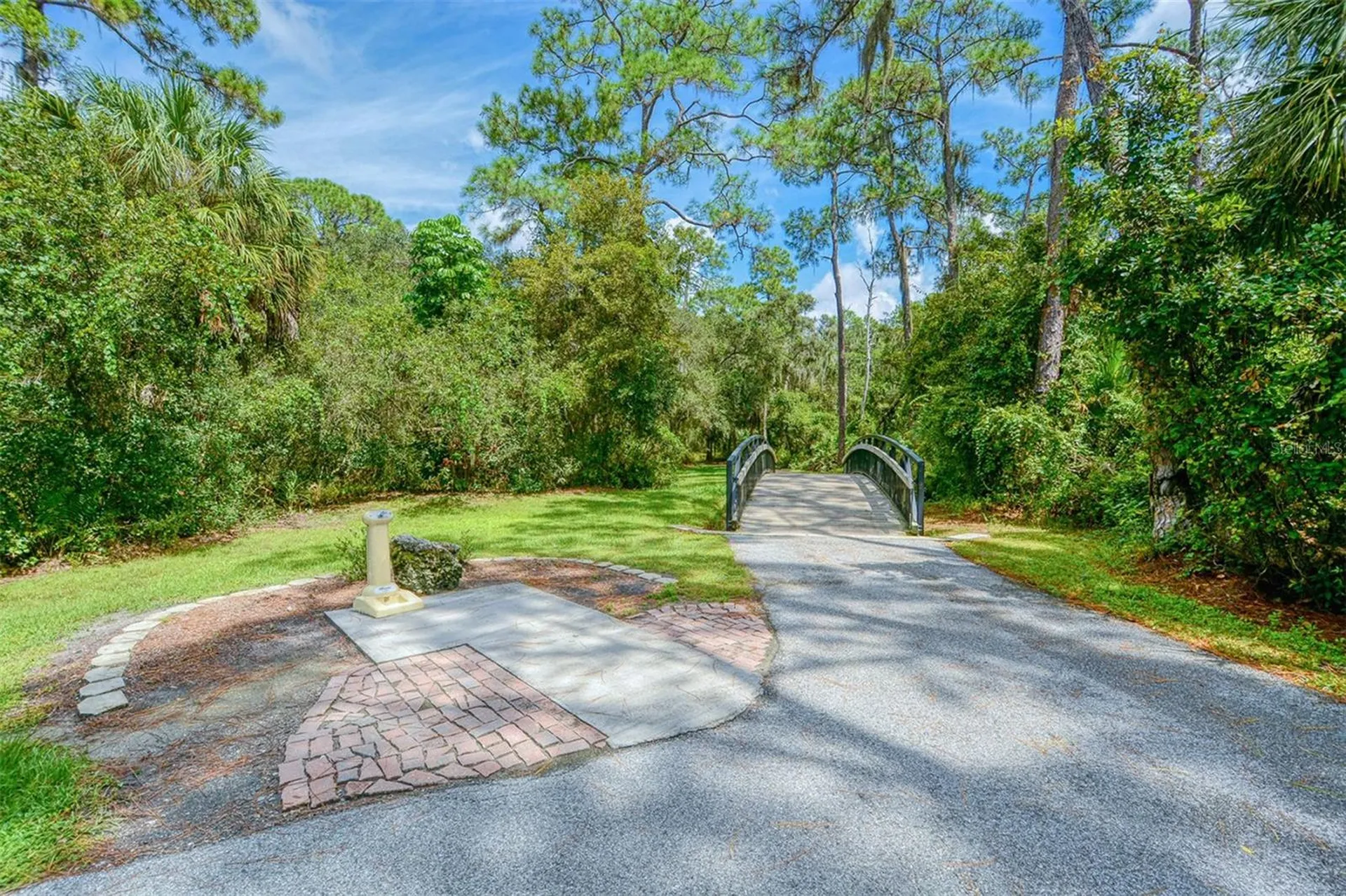 4160 Mackay Falls Terrace Sarasota FL 34243