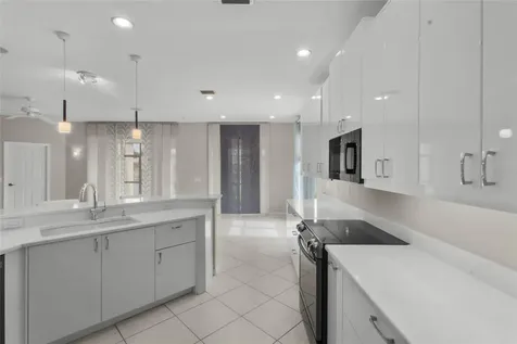 4160 Mackay Falls Terrace Sarasota FL 34243