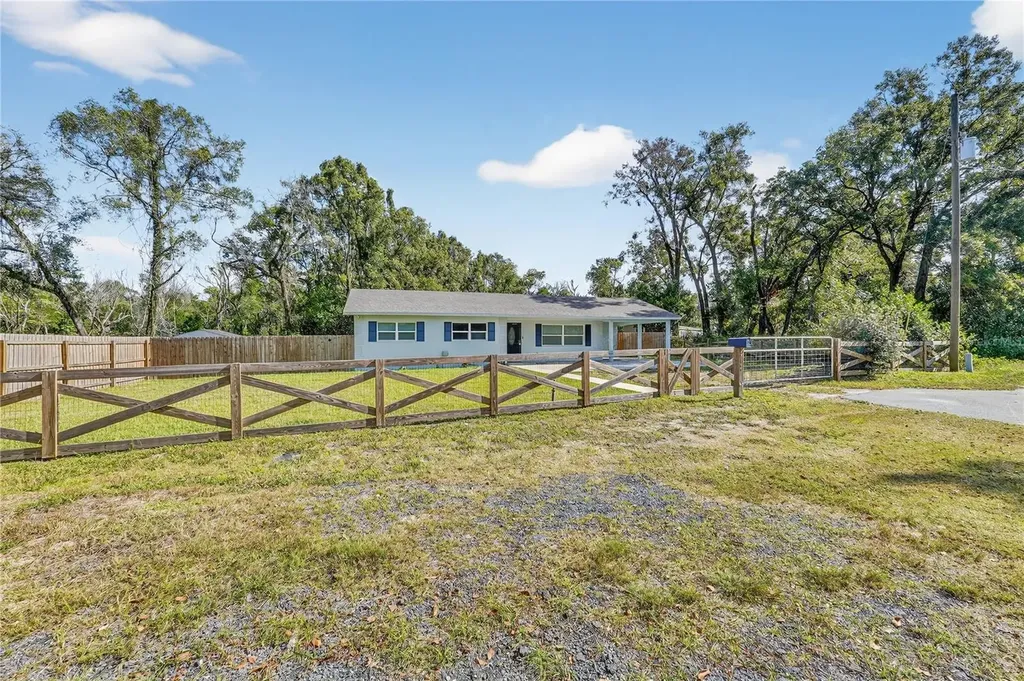 21122 Kersey Dade City FL 33523