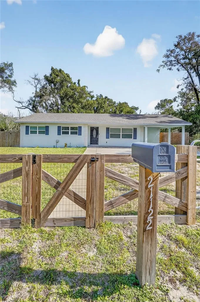 21122 Kersey Dade City FL 33523