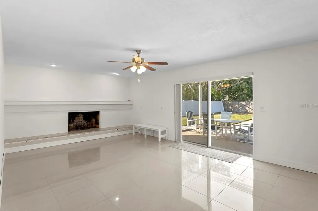 5500 Venetian Boulevard NE St Petersburg FL 33703