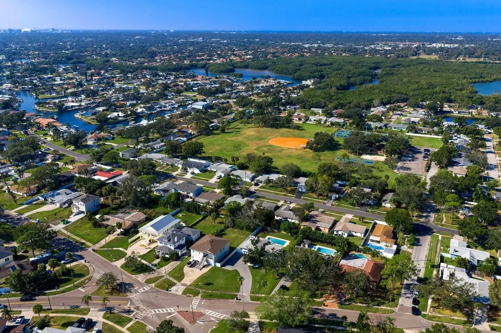 5500 Venetian Boulevard NE St Petersburg FL 33703