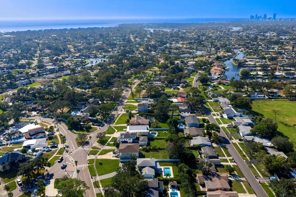 5500 Venetian Boulevard NE St Petersburg FL 33703