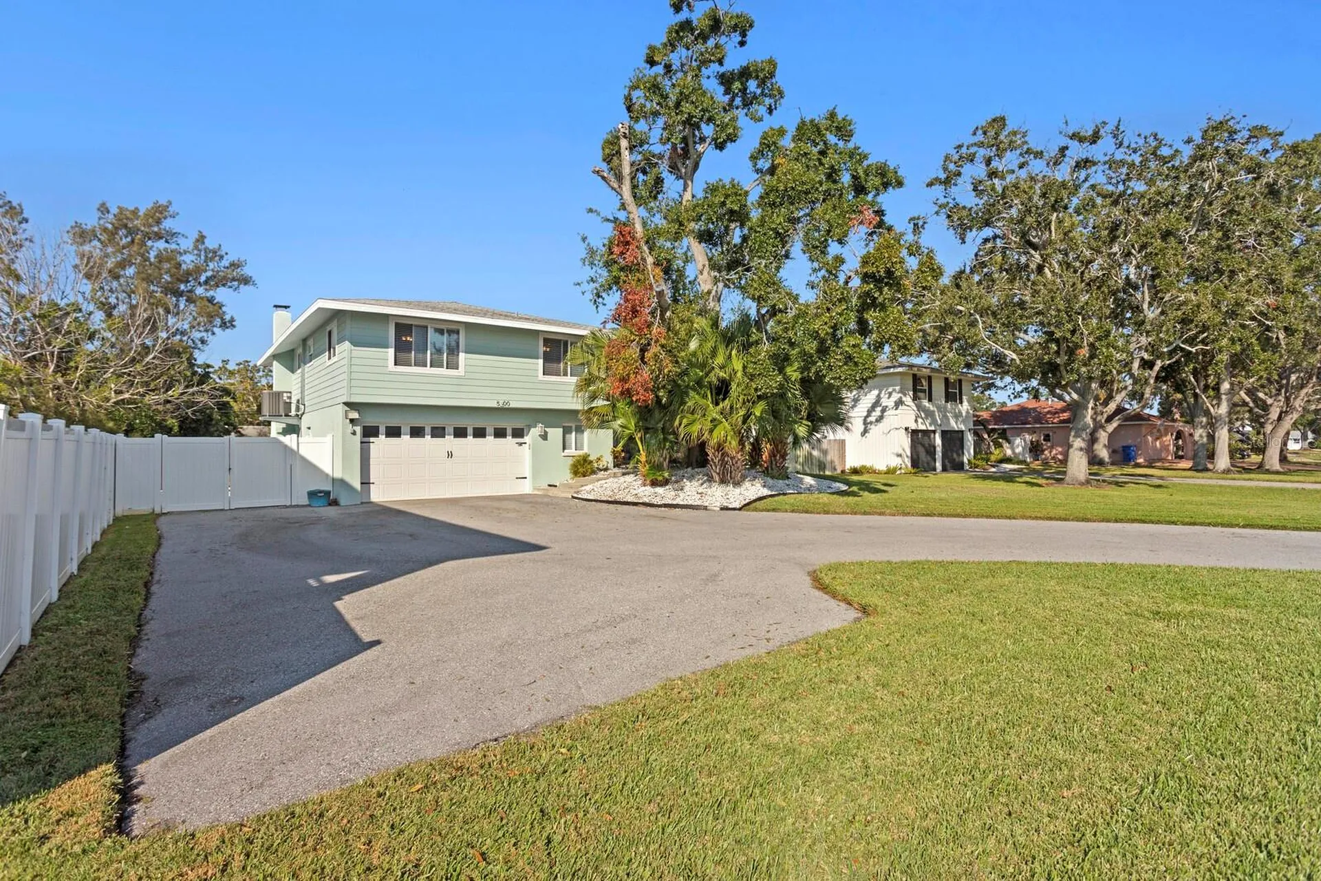 5500 Venetian Boulevard NE St Petersburg FL 33703