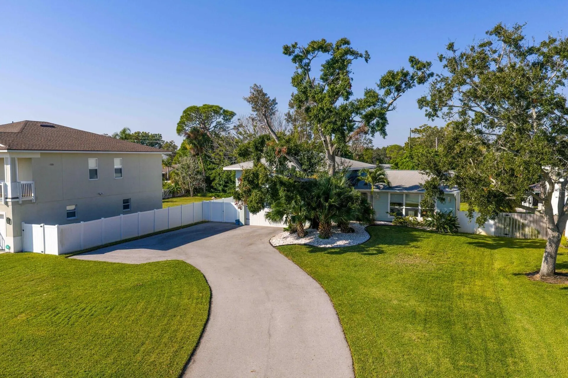 5500 Venetian Boulevard NE St Petersburg FL 33703