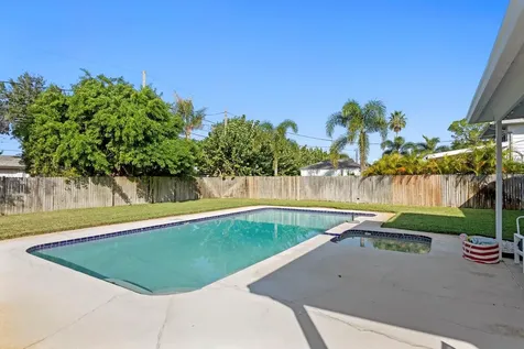 5500 Venetian Boulevard NE St Petersburg FL 33703