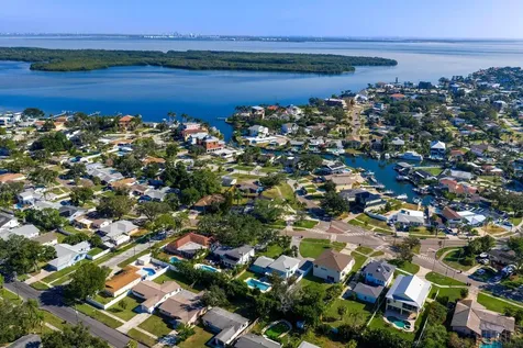 5500 Venetian Boulevard NE St Petersburg FL 33703