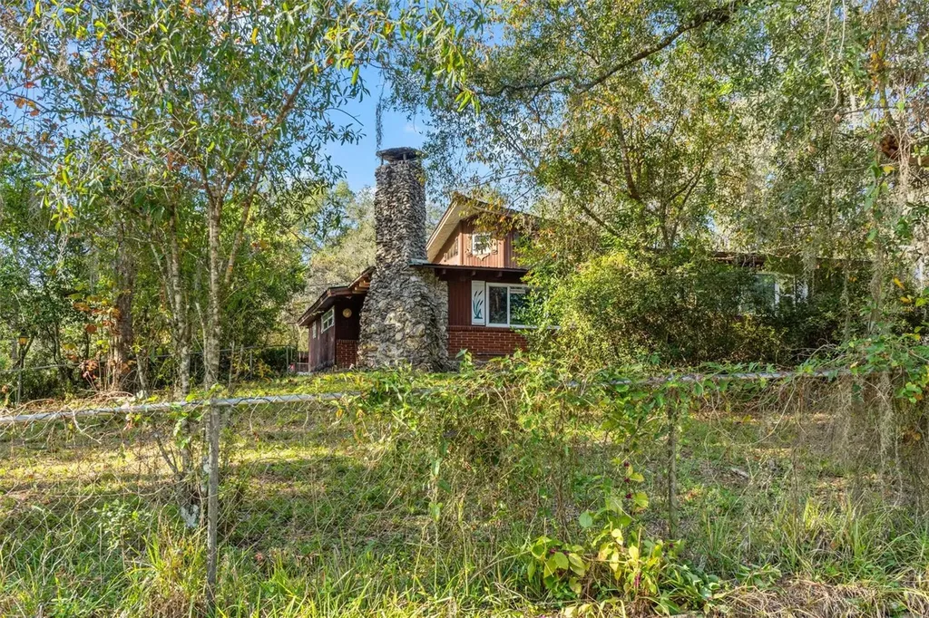 4877 Merlin Circle Dade City FL 33523