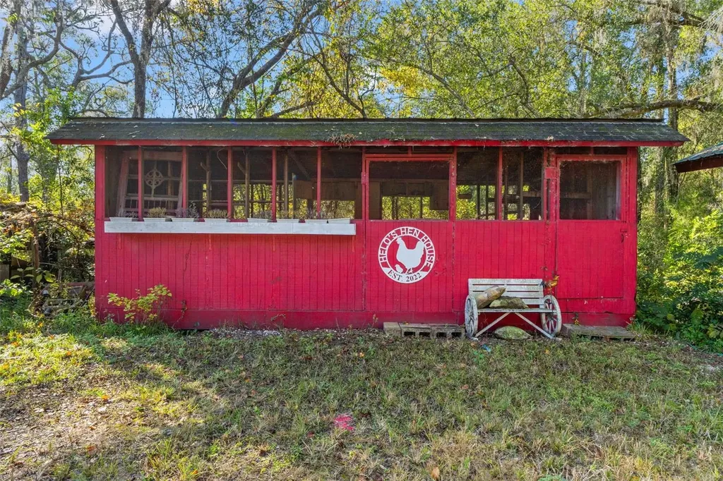 4877 Merlin Circle Dade City FL 33523