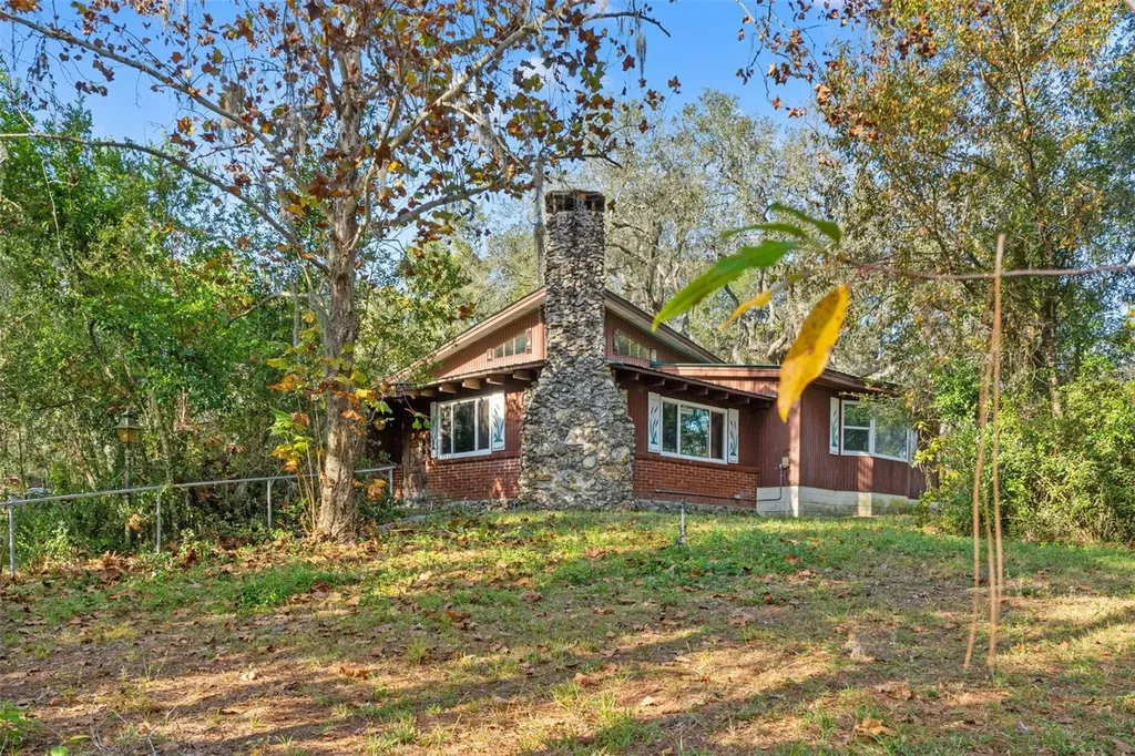 4877 Merlin Circle Dade City FL 33523