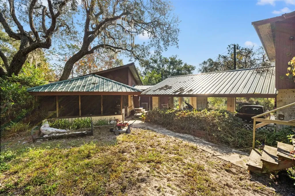 4877 Merlin Circle Dade City FL 33523