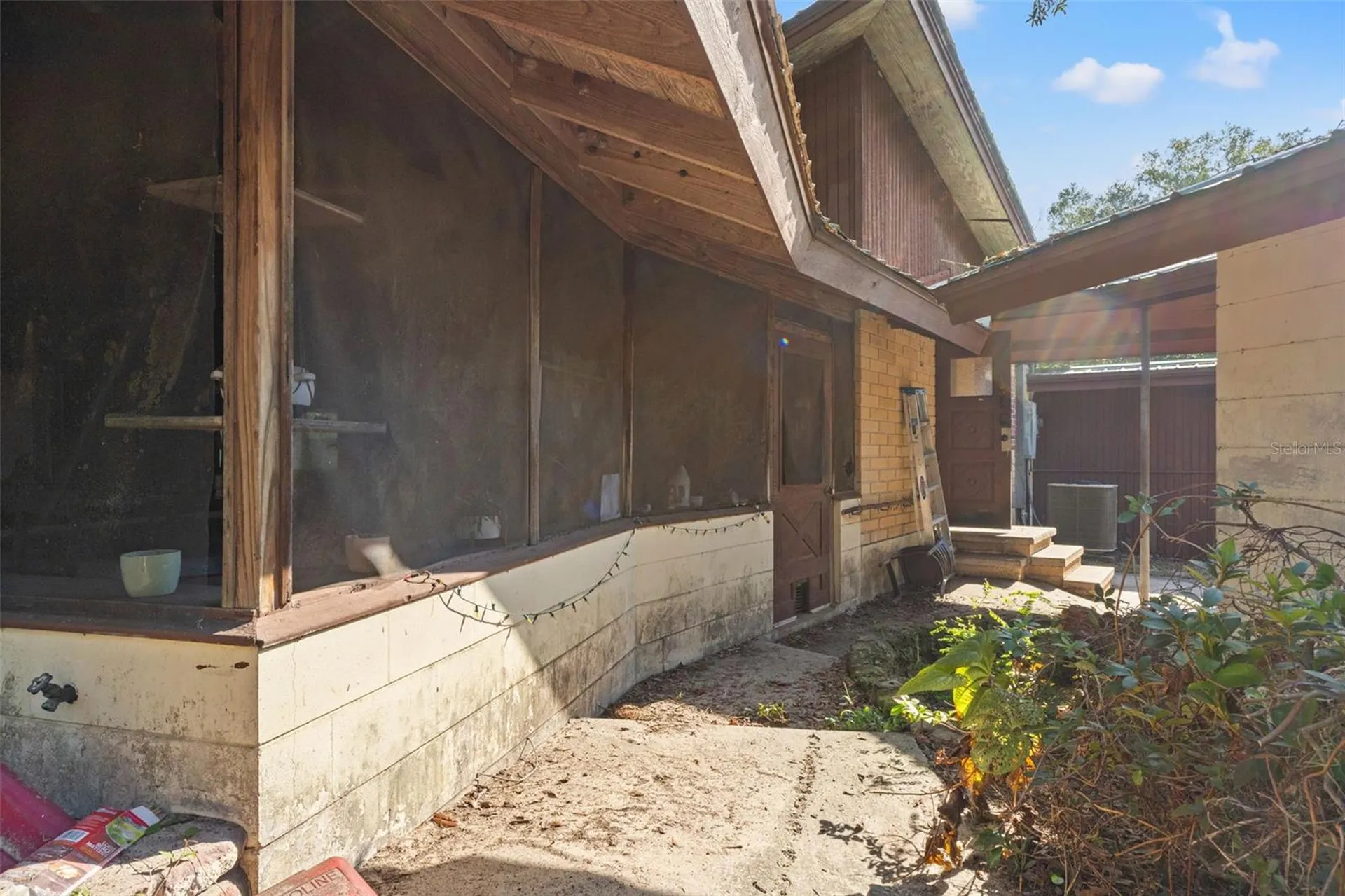 4877 Merlin Circle Dade City FL 33523
