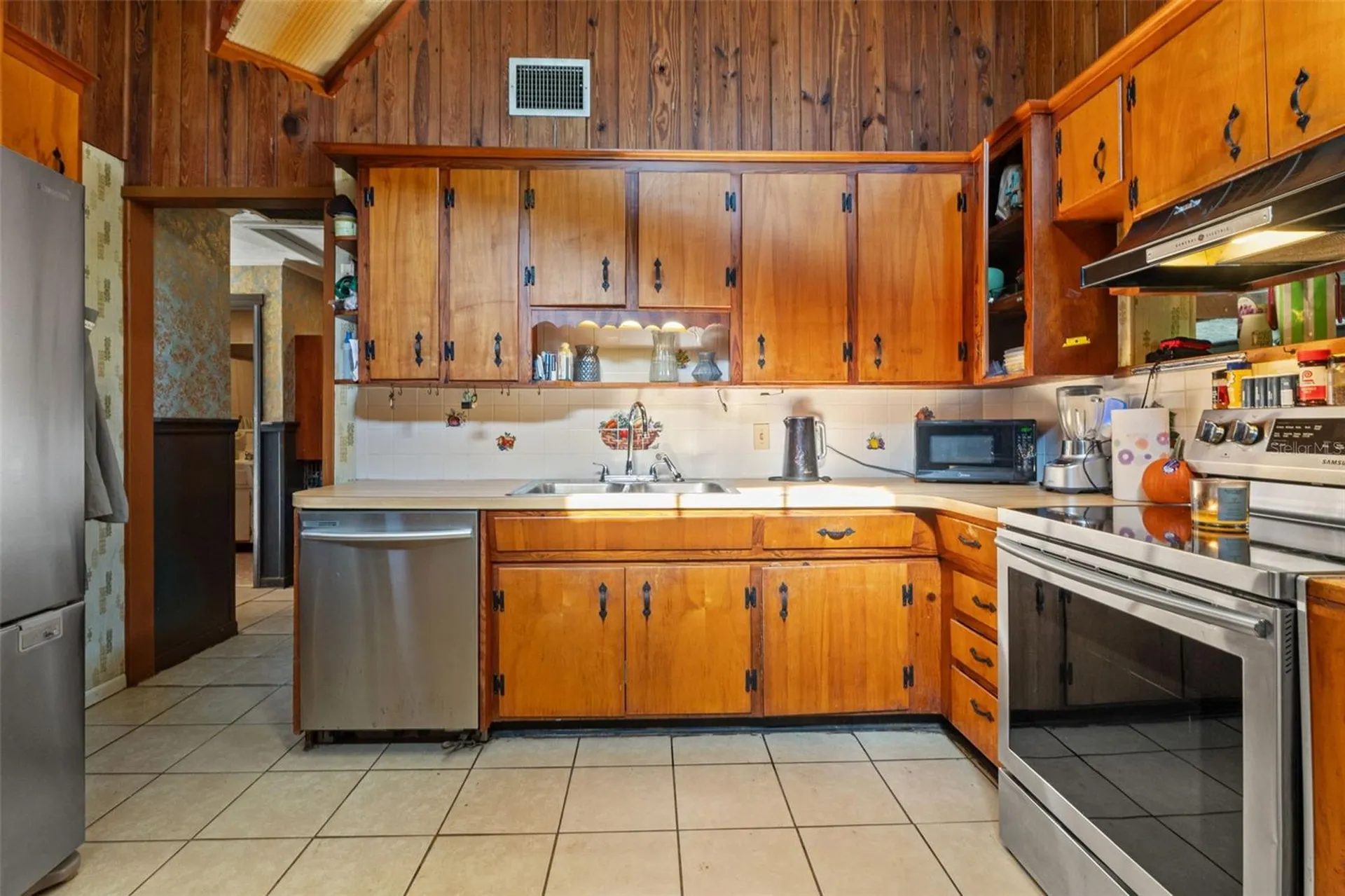 4877 Merlin Circle Dade City FL 33523