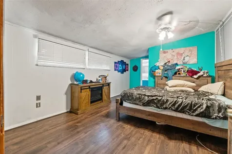 4877 Merlin Circle Dade City FL 33523