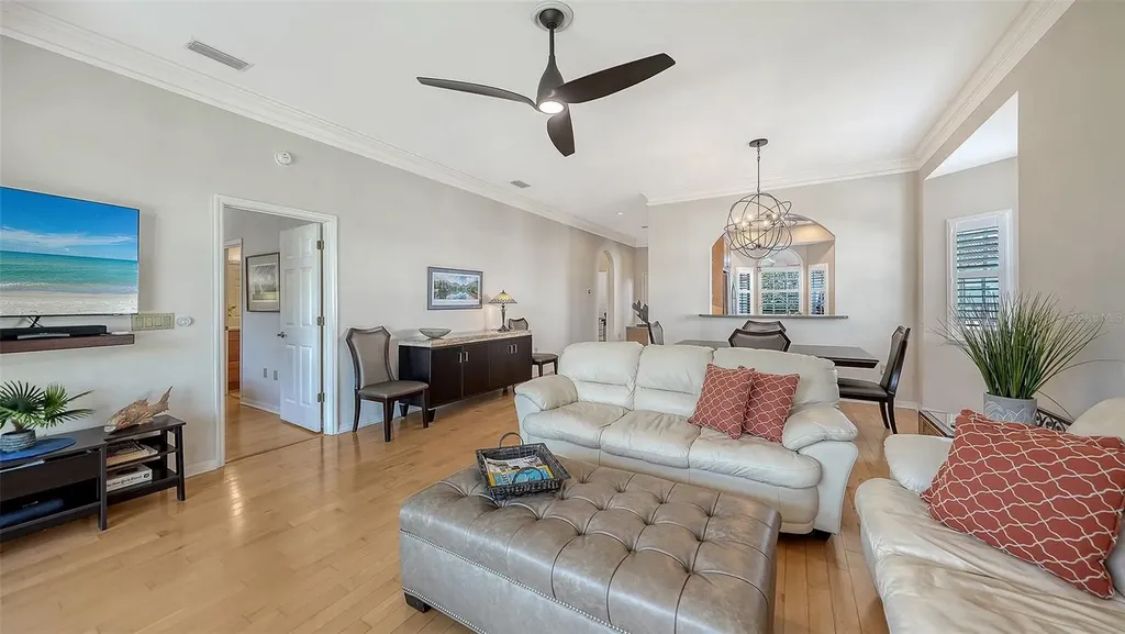 5701 Long Common Circle Sarasota FL 34235