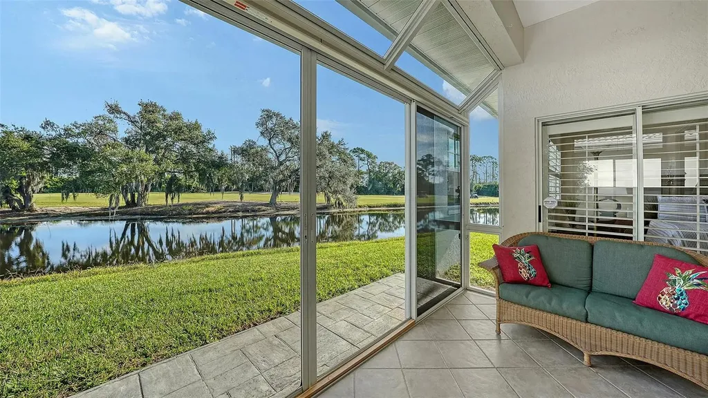 5701 Long Common Circle Sarasota FL 34235