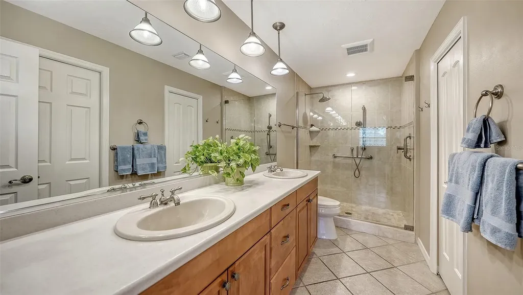 5701 Long Common Circle Sarasota FL 34235