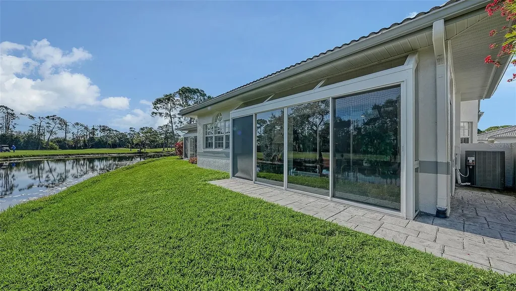 5701 Long Common Circle Sarasota FL 34235