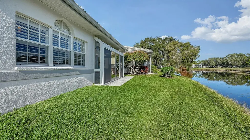 5701 Long Common Circle Sarasota FL 34235