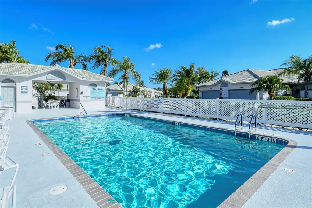 5701 Long Common Circle Sarasota FL 34235
