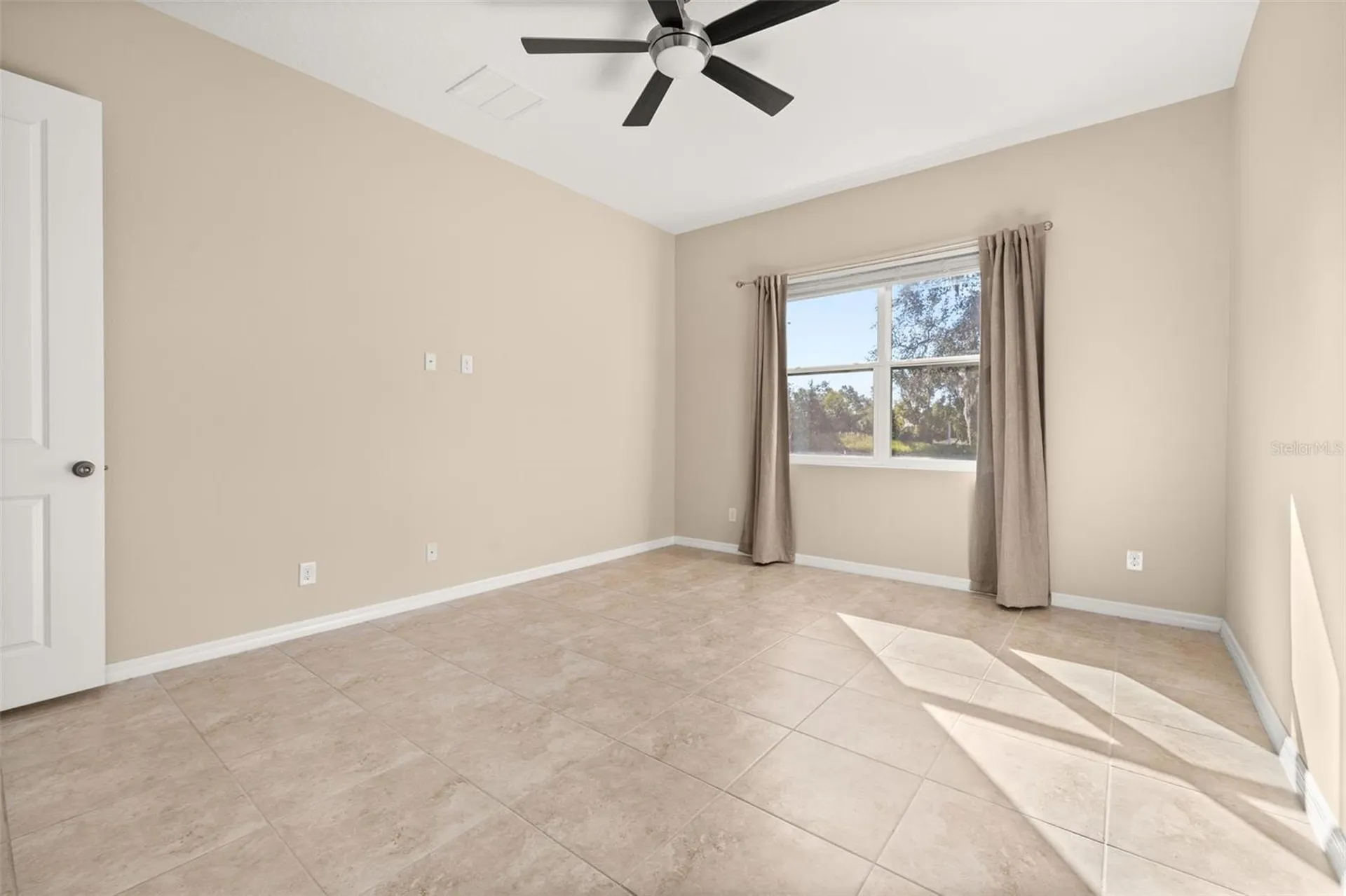 1855 Flora Pass Place Kissimmee FL 34747