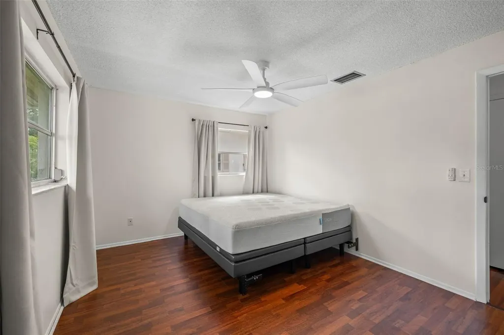 142 Stafford Circle Palm Harbor FL 34684