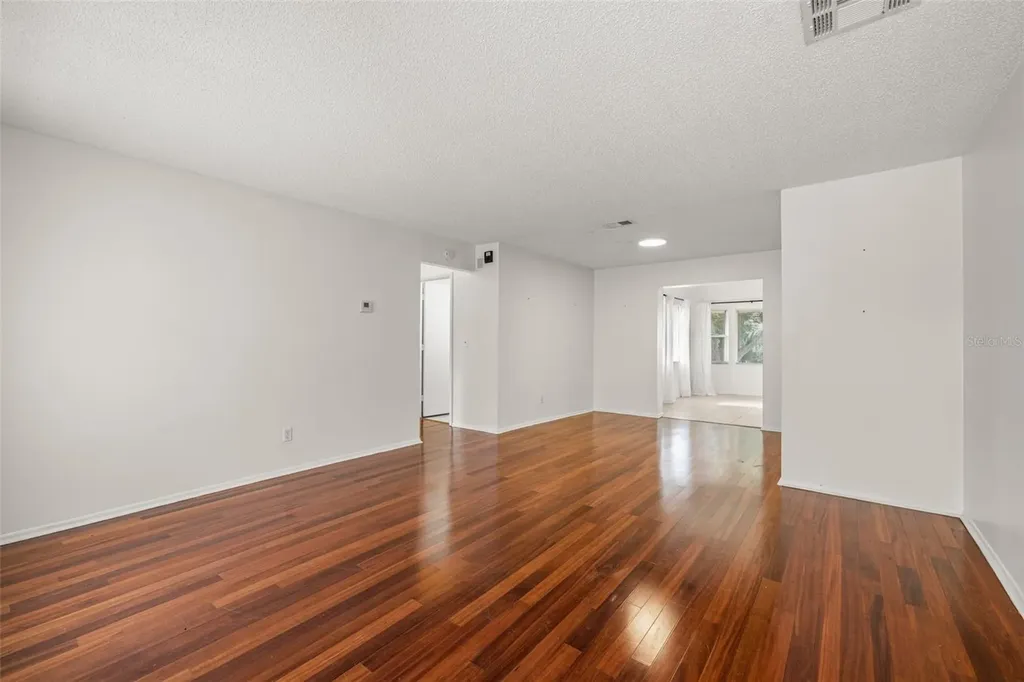 142 Stafford Circle Palm Harbor FL 34684