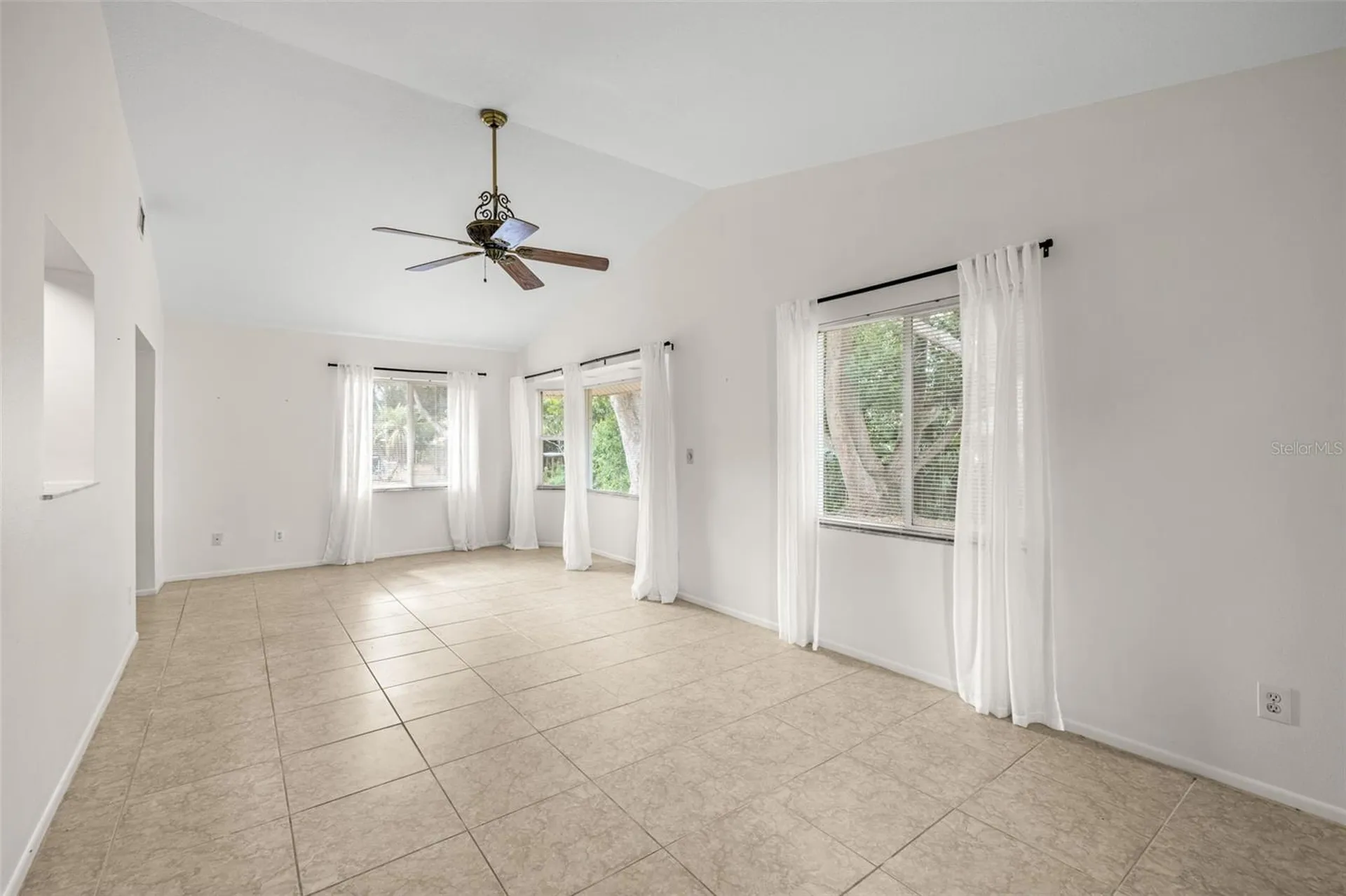 142 Stafford Circle Palm Harbor FL 34684