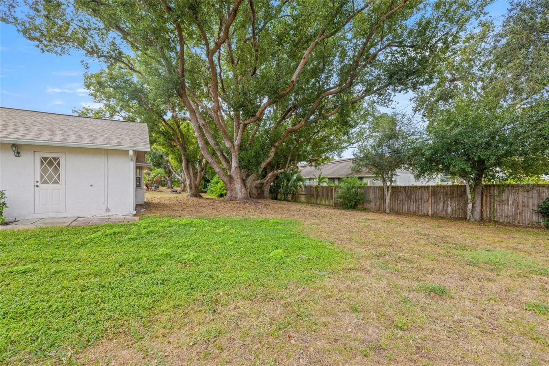142 Stafford Circle Palm Harbor FL 34684