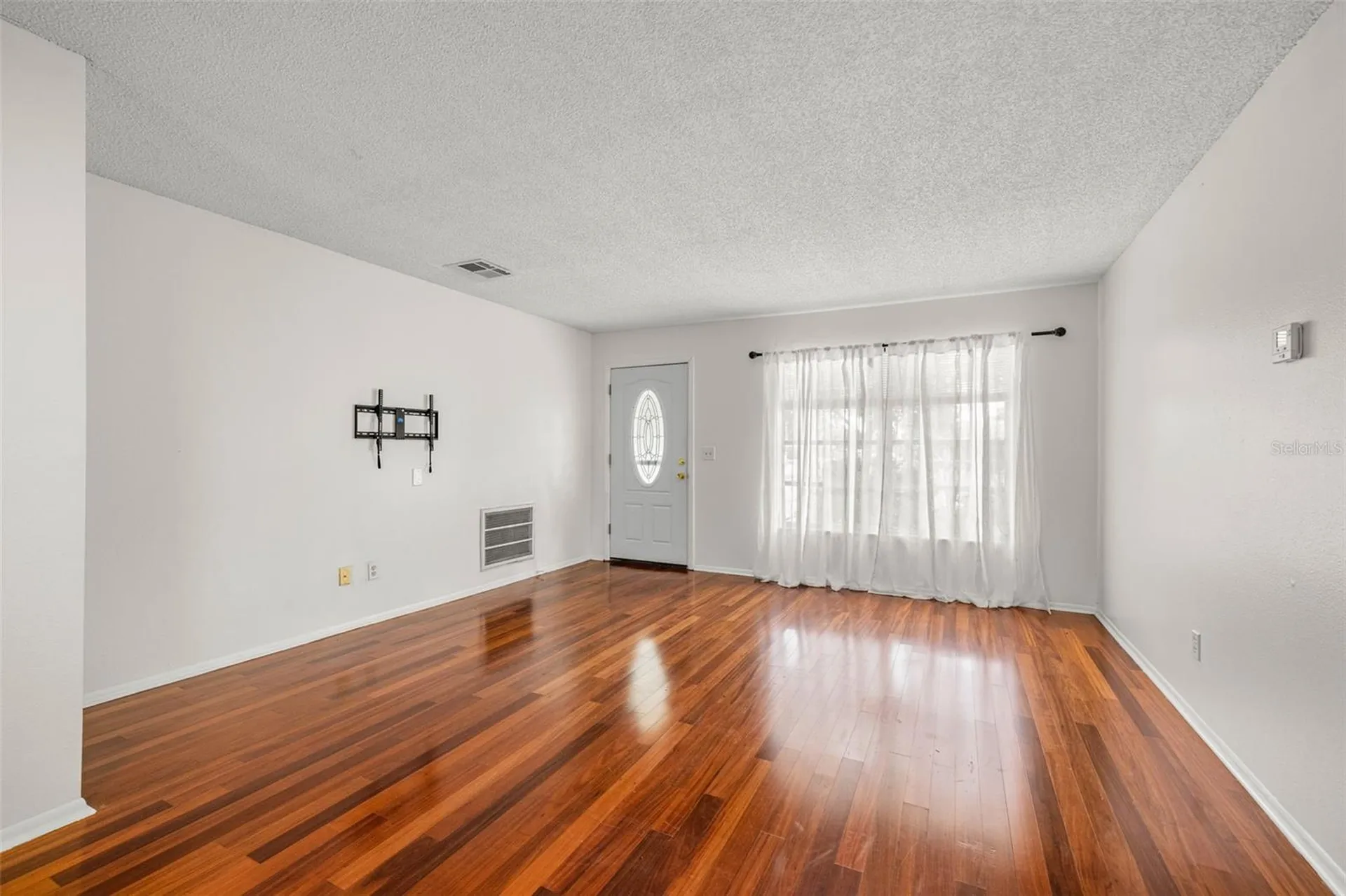 142 Stafford Circle Palm Harbor FL 34684