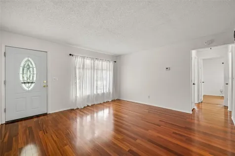 142 Stafford Circle Palm Harbor FL 34684