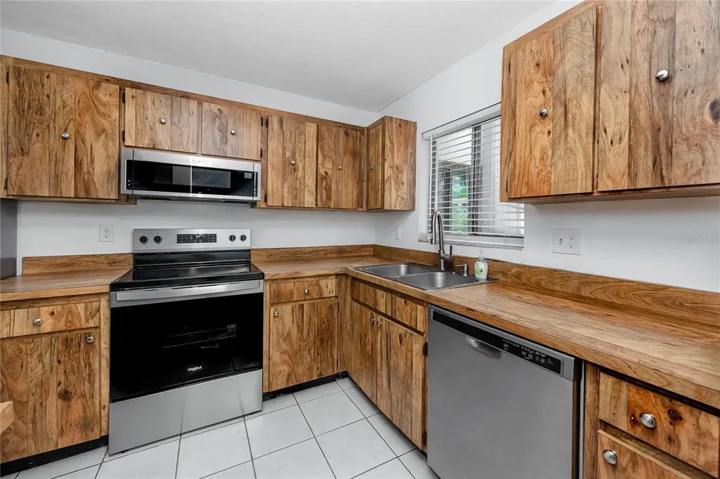 2909 Lichen Lane Clearwater FL 33760