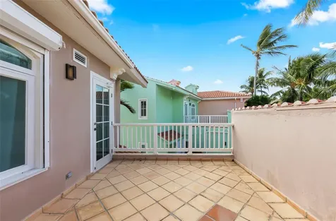 100 El Conquistador Avenue Fajardo PR 00738