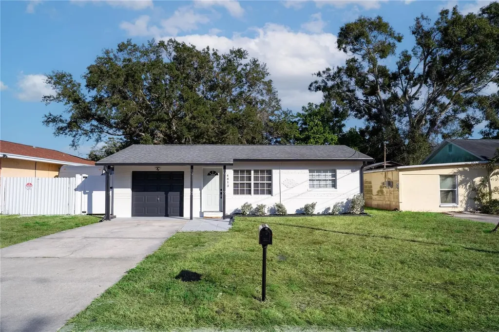 4813 71st Street N St Petersburg FL 33709