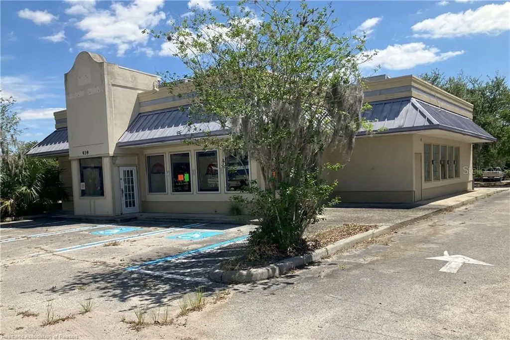 939 S 6th Avenue Wauchula FL 33873