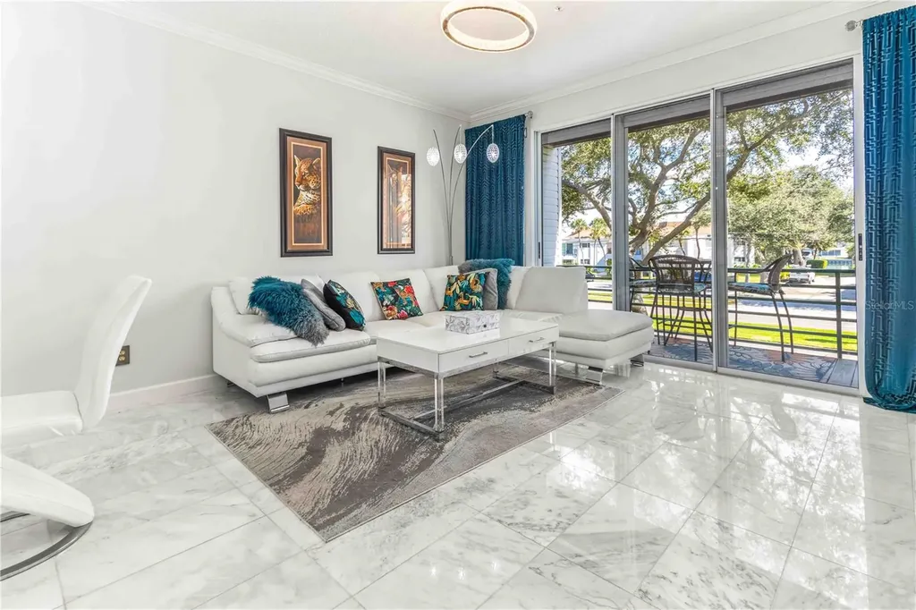 320 Island Way Clearwater Beach FL 33767