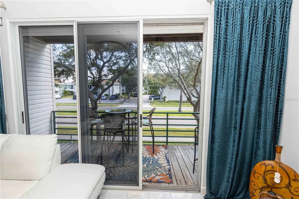 320 Island Way Clearwater Beach FL 33767