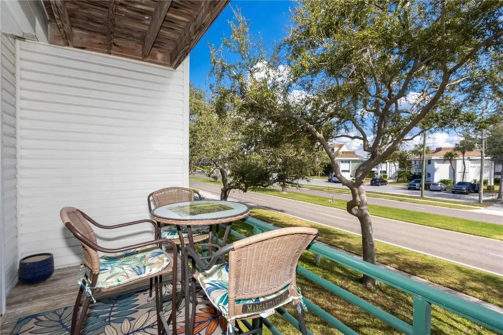 320 Island Way Clearwater Beach FL 33767